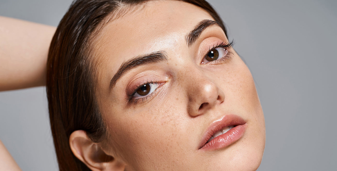 Beauty Shopify Theme Beautify. Woman posing with eyes open.