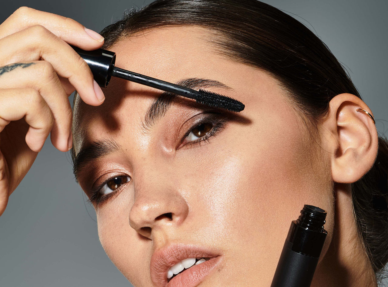 Beauty Shopify Theme Beautify Woman applying mascara